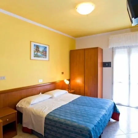 Отель Ristorante Protti 2*