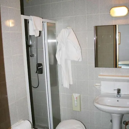 Отель Ristorante Protti 2*