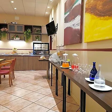 מלון Ristorante Protti 2*
